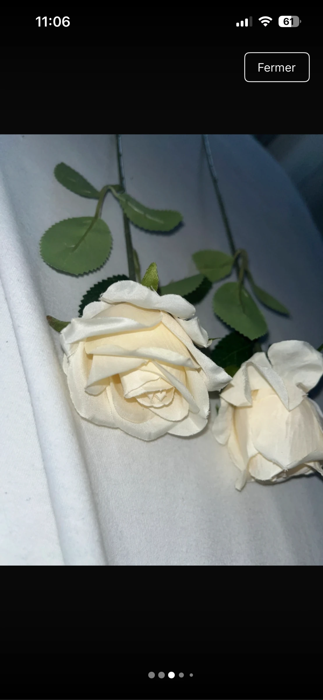 2 rosas de marfil en tela efecto realista – photo 3
